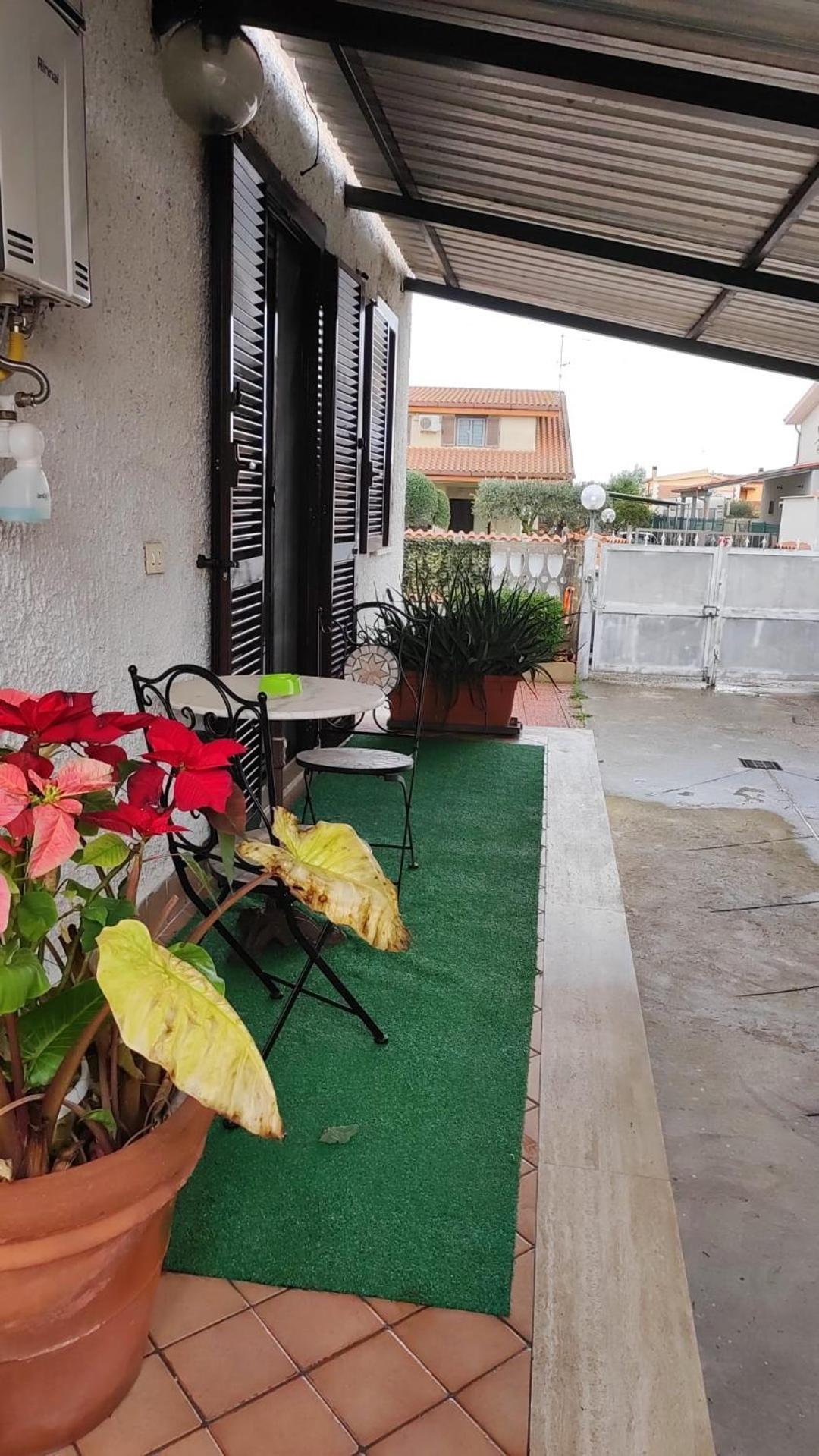 B&B La Pace Ardea Buitenkant foto